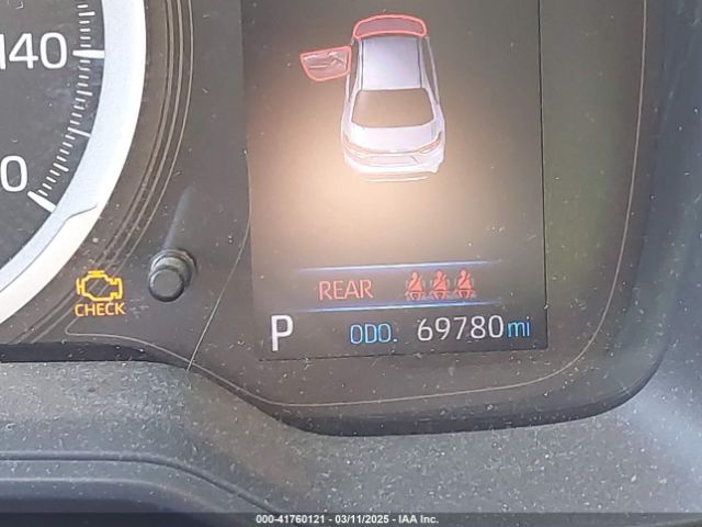 JTDEPMAE8MJ153535 Toyota COROLLA LE