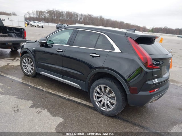 2022 CADILLAC XT4 1GYFZDR46NF100082 Photo 2