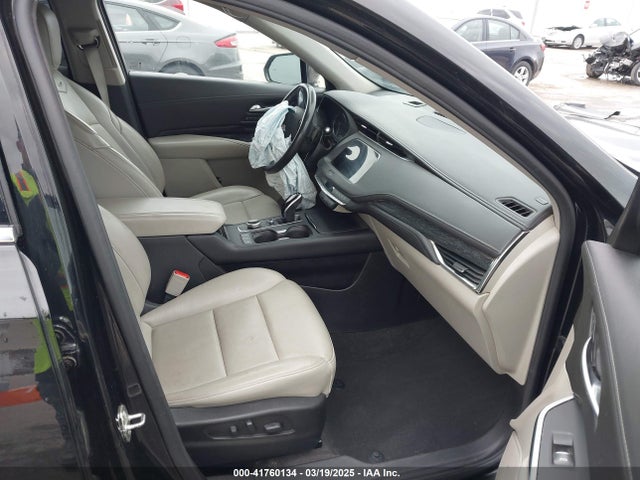 2022 CADILLAC XT4 1GYFZDR46NF100082 Photo 4