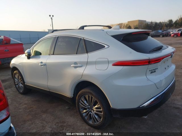 JTEAAAAH3NJ112266 Toyota Venza Xle