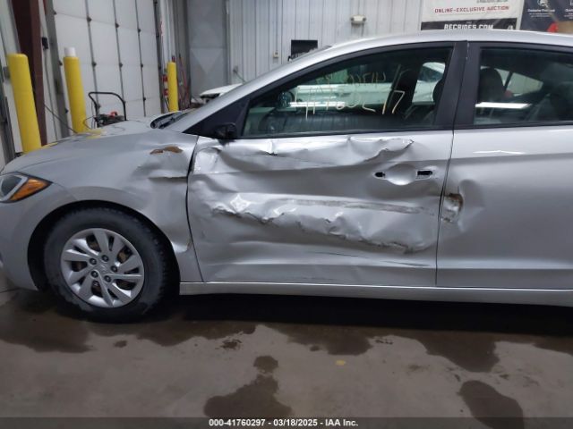 5NPD74LF3HH207811 Hyundai ELANTRA SE