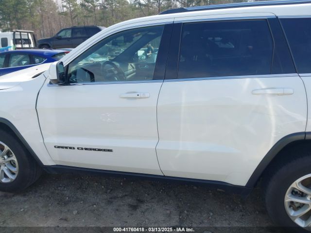 1C4RJEAG9MC657543 Jeep Grand Cherokee Laredo E 4x2