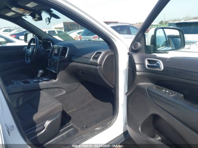 1C4RJEAG9MC657543 Jeep Grand Cherokee Laredo E 4x2