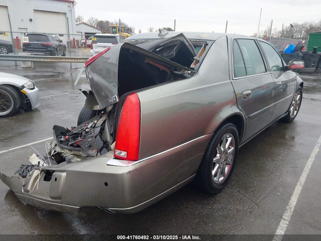 2011 CADILLAC DTS 1G6KD5E66BU125347 Photo 3