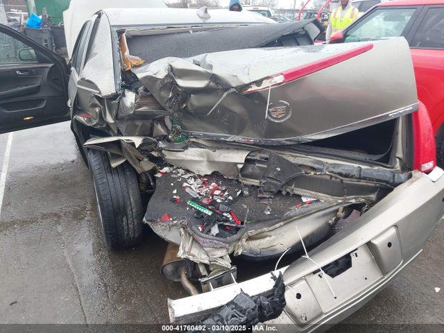 2011 CADILLAC DTS 1G6KD5E66BU125347 Photo 5