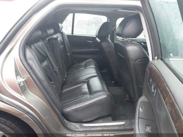 2011 CADILLAC DTS 1G6KD5E66BU125347 Photo 7