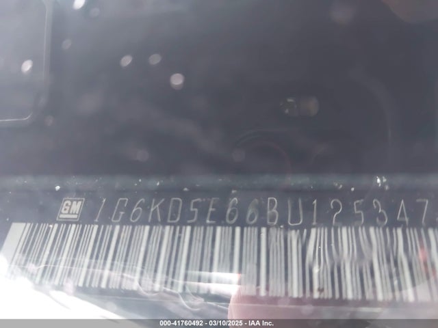 2011 CADILLAC DTS 1G6KD5E66BU125347 Photo 8