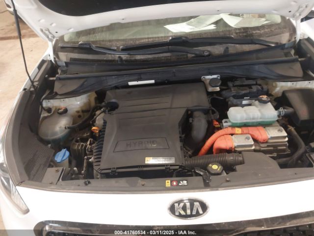 KNDCE3LC3K5216257 KIA Niro Touring