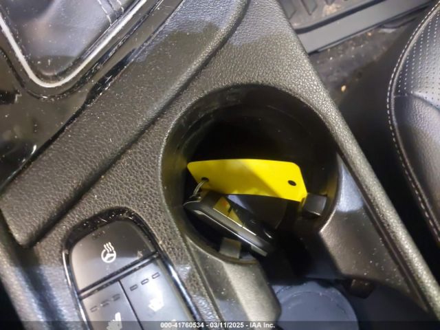 KNDCE3LC3K5216257 KIA Niro Touring