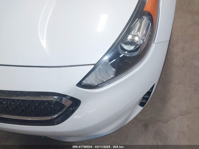 KNDCE3LC3K5216257 KIA Niro Touring