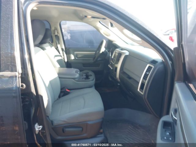 1C6RR6GGXFS511044 RAM 1500 Slt