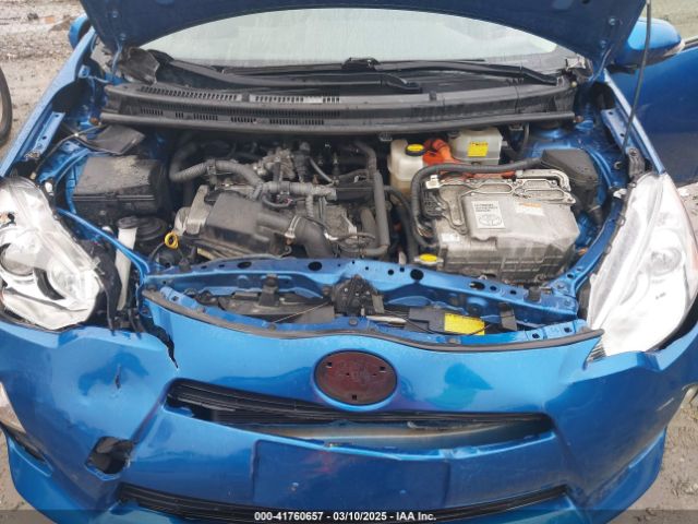 JTDKDTB34E1571983 Toyota Prius C Three