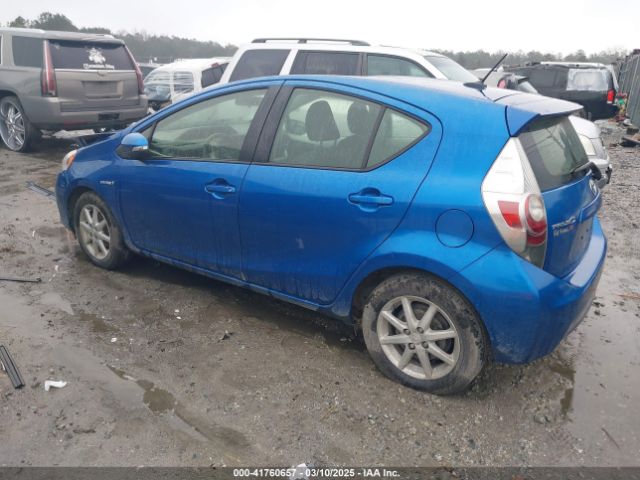 JTDKDTB34E1571983 Toyota Prius C Three