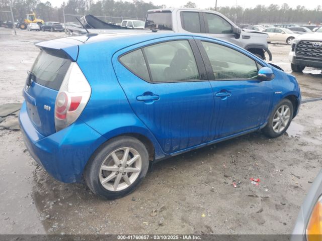 JTDKDTB34E1571983 Toyota Prius C Three