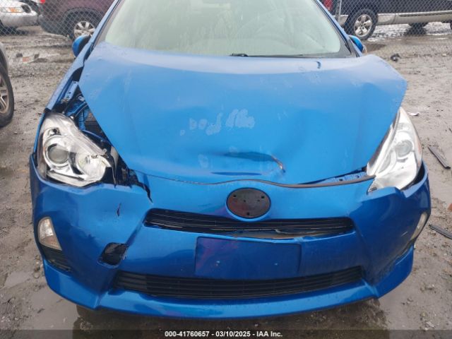 JTDKDTB34E1571983 Toyota Prius C Three