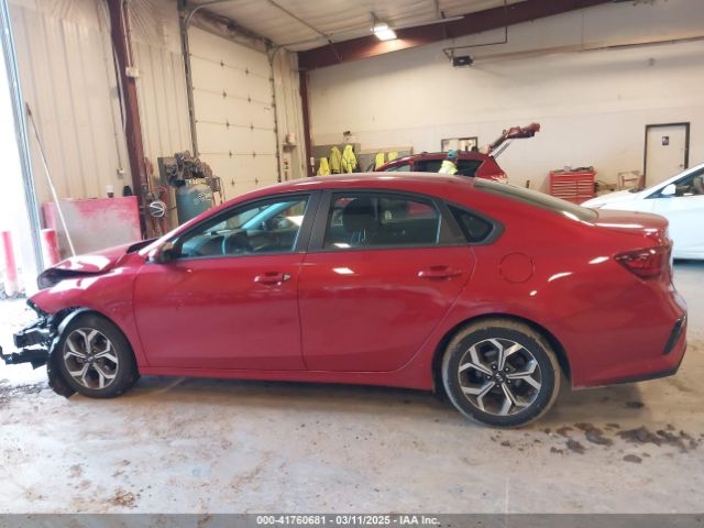 3KPF24AD6ME326248 KIA Forte Lxs