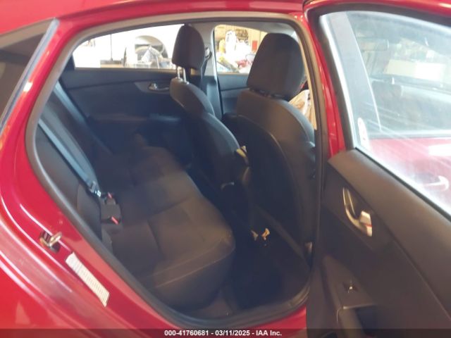 3KPF24AD6ME326248 KIA Forte Lxs