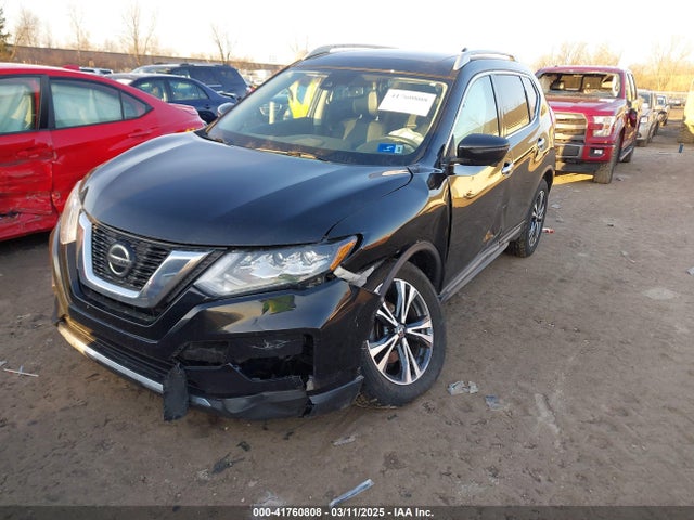 5N1AT2MV2JC812117 Nissan Rogue Sl