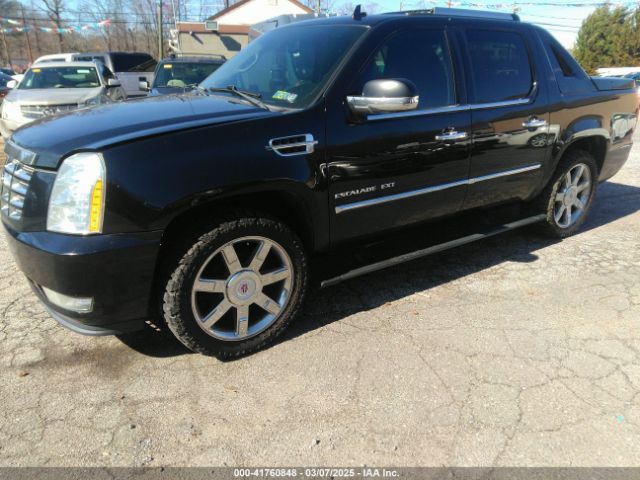 2011 CADILLAC ESCALADE EXT 3GYT4NEF4BG403337 Photo 1