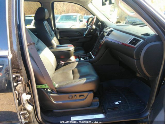 2011 CADILLAC ESCALADE EXT 3GYT4NEF4BG403337 Photo 4