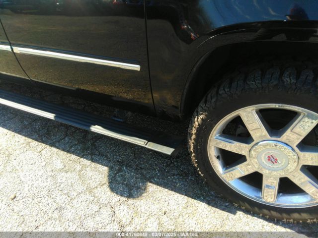 2011 CADILLAC ESCALADE EXT 3GYT4NEF4BG403337 Photo 5