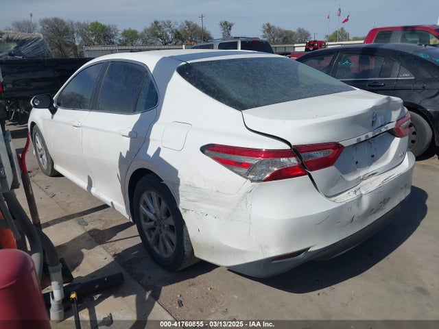 4T1B11HK1JU109185 Toyota CAMRY LE