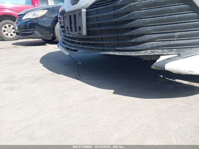 4T1B11HK1JU109185 Toyota CAMRY LE
