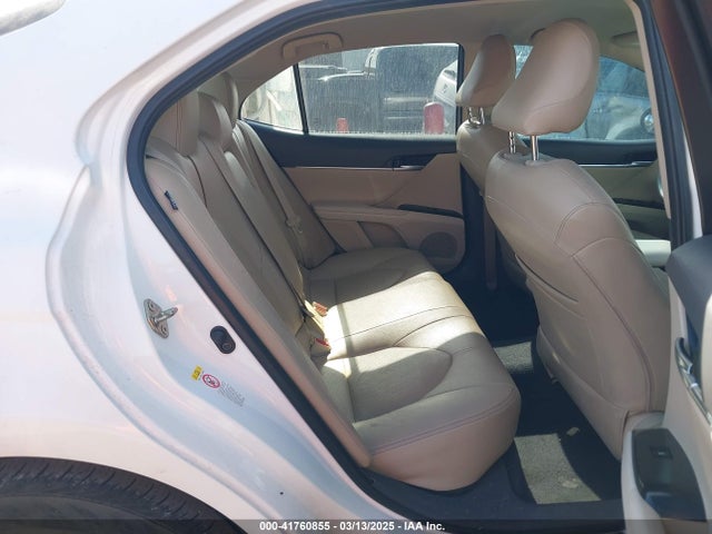 4T1B11HK1JU109185 Toyota CAMRY LE