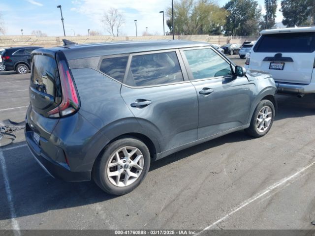 KNDJ23AU1P7199613 KIA SOUL S