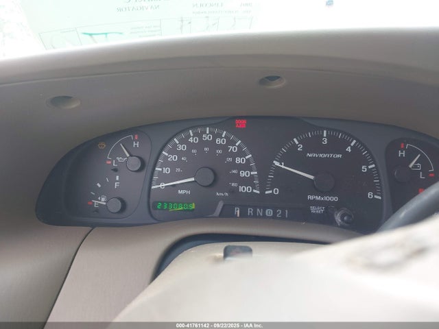Aukcja sprzedaży 2001 Lincoln Navigator, vin: 5LMEU27A81LJ06869, numer aukcji: 41761142