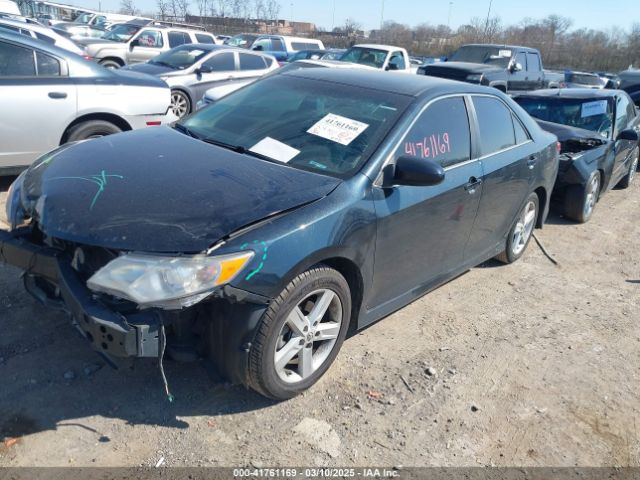 4T1BF1FK9EU386712 Toyota CAMRY SE