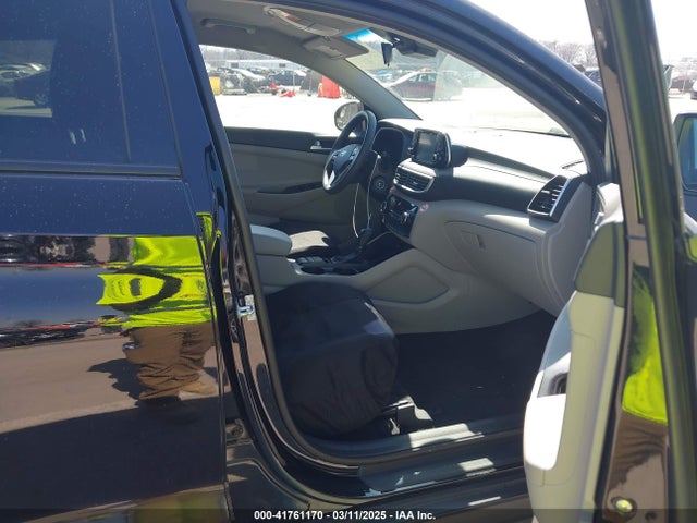 KM8J23A43KU951138 Hyundai TUCSON SE