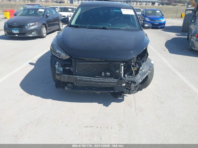 KM8J23A43KU951138 Hyundai TUCSON SE