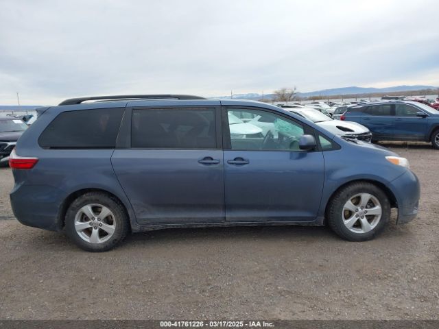 5TDKK3DC0FS557747 Toyota Sienna Le 8 Passenger