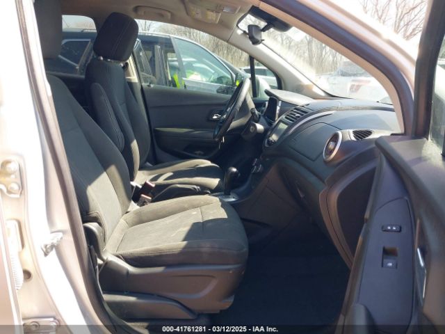 KL7CJKSB8FB074118 Chevrolet Trax 1ls