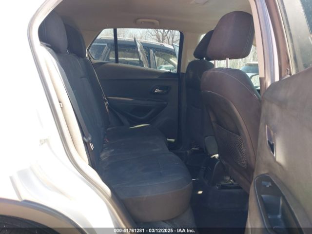 KL7CJKSB8FB074118 Chevrolet Trax 1ls