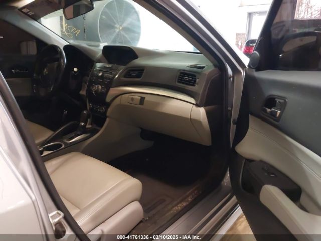 19UDE2F40JA004068 Acura Ilx Special Edition