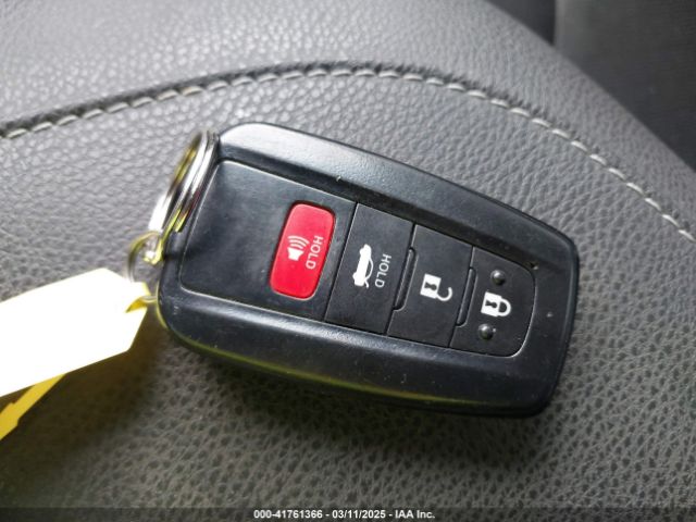 4T1B61HK0JU656675 Toyota CAMRY XSE