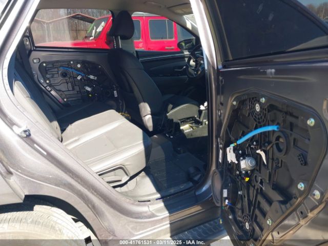 KM8JFCAE6PU209966 Hyundai Tucson Xrt