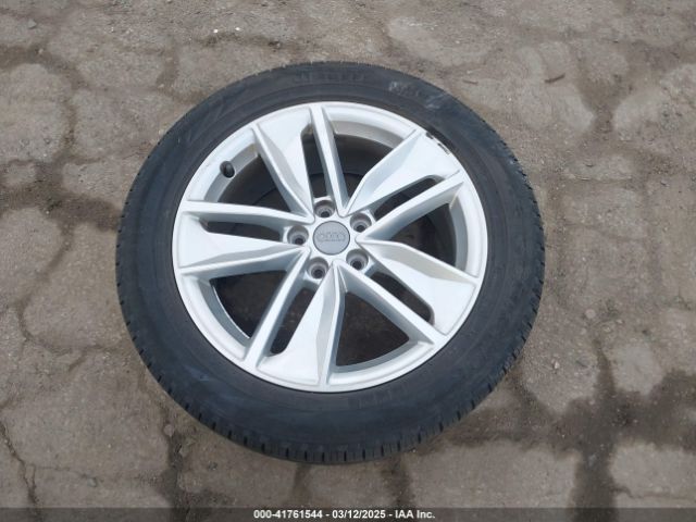 WA1BCCFSXJR028356 Audi Q3 2.0t Premium/2.0t Sport Premium