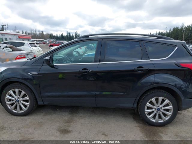 1FMCU9HD3KUB89375 Ford ESCAPE SEL