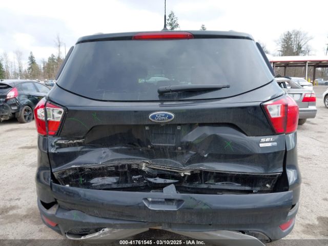 1FMCU9HD3KUB89375 Ford ESCAPE SEL