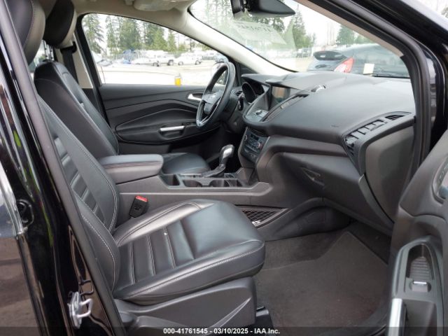 1FMCU9HD3KUB89375 Ford ESCAPE SEL