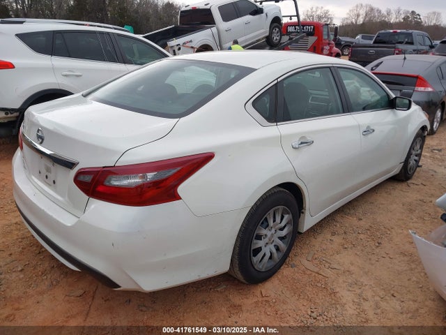 1N4AL3AP3JC161182 Nissan Altima 2.5 S