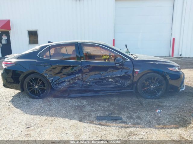 4T1K31AK1NU596219 Toyota Camry Xse Hybrid