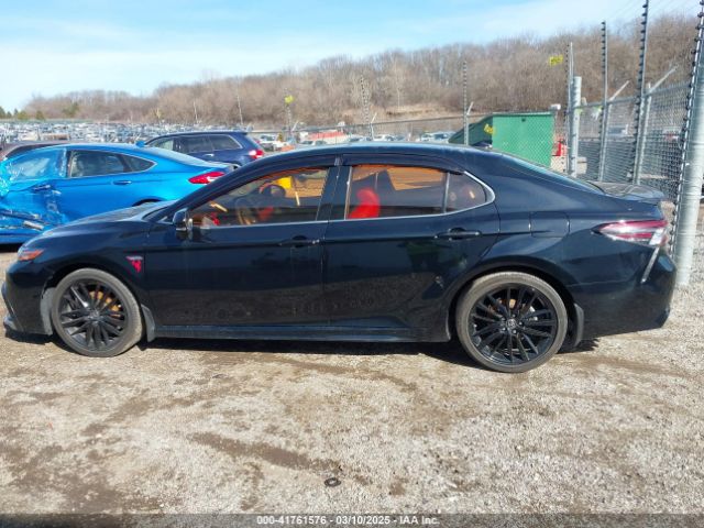 4T1K31AK1NU596219 Toyota Camry Xse Hybrid