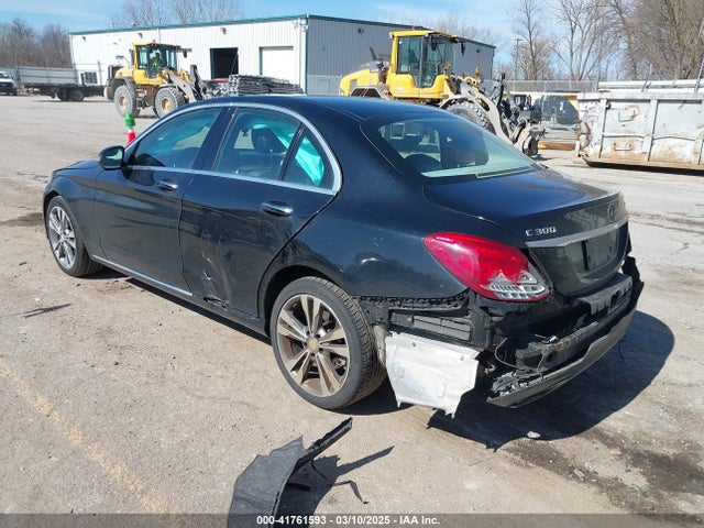 55SWF4KB7HU184461 Mercedes-Benz C 300 4matic/luxury 4matic/sport 4matic