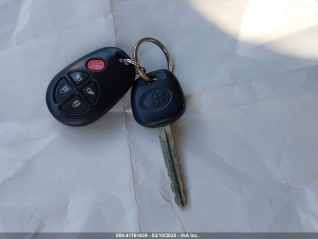 5TDJK3DC5GS133753 Toyota Sienna Le 7 Passenger