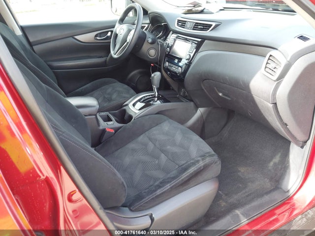 5N1AT2MV0GC798176 Nissan ROGUE SV