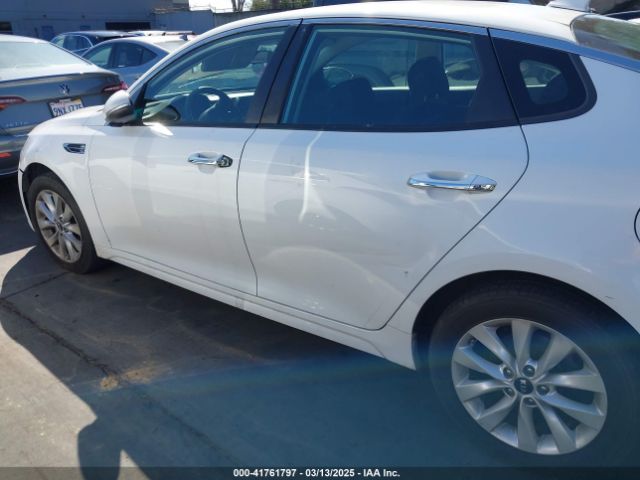 5XXGT4L32HG121643 KIA Optima Lx